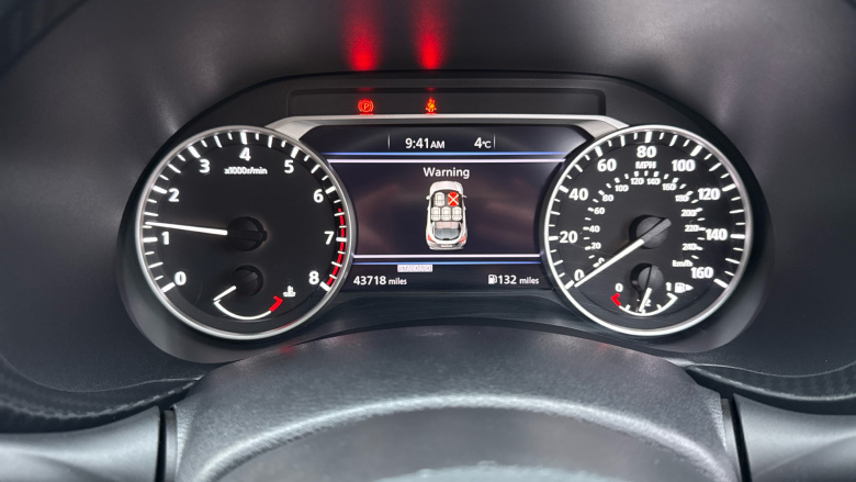 Nissan Juke 1.0 DiG-T N-Connecta 5dr Petrol Hatchback